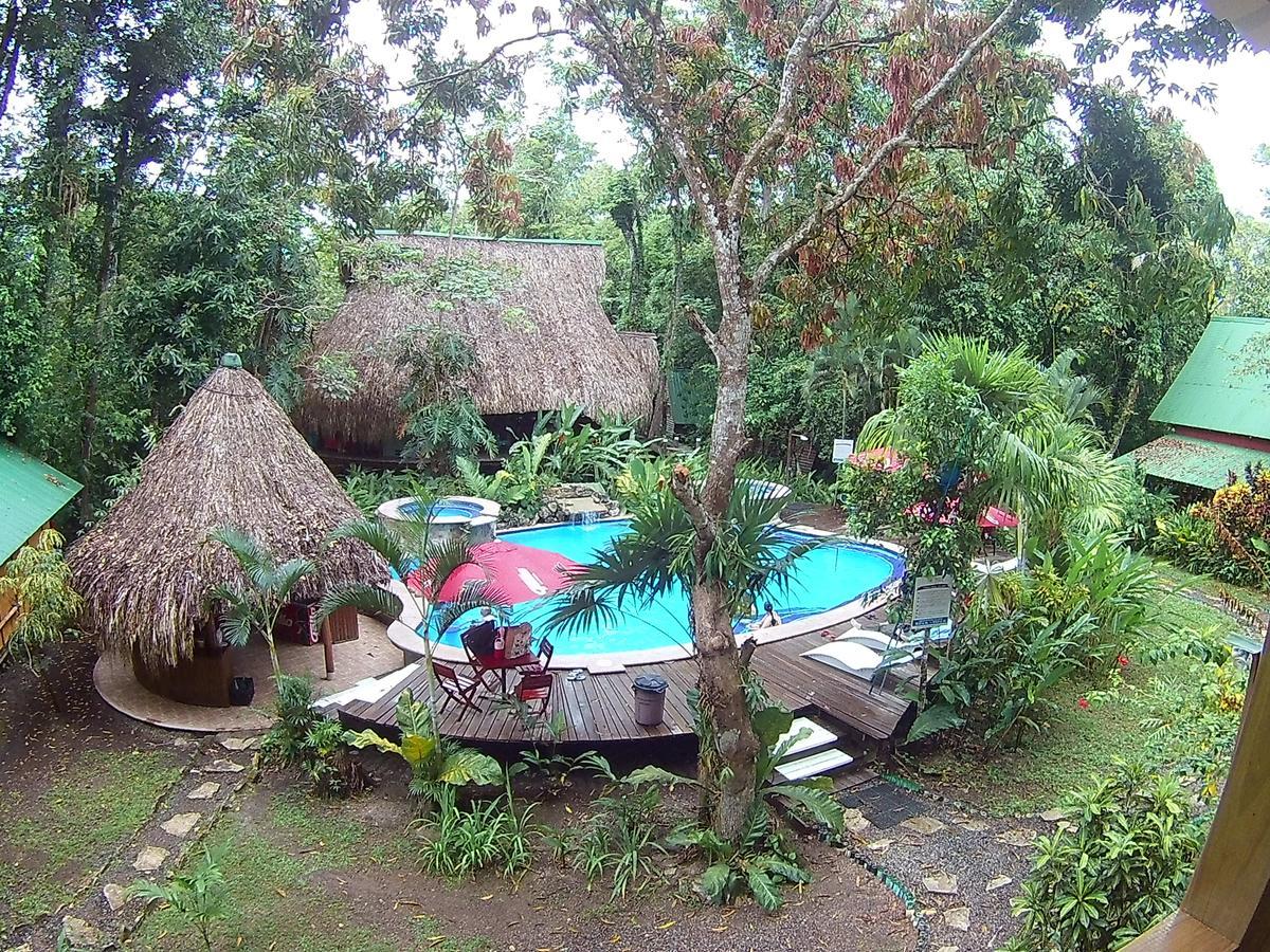 Hotel Hacienda Tijax Jungle Logde リオ・ドゥルセ エクステリア 写真